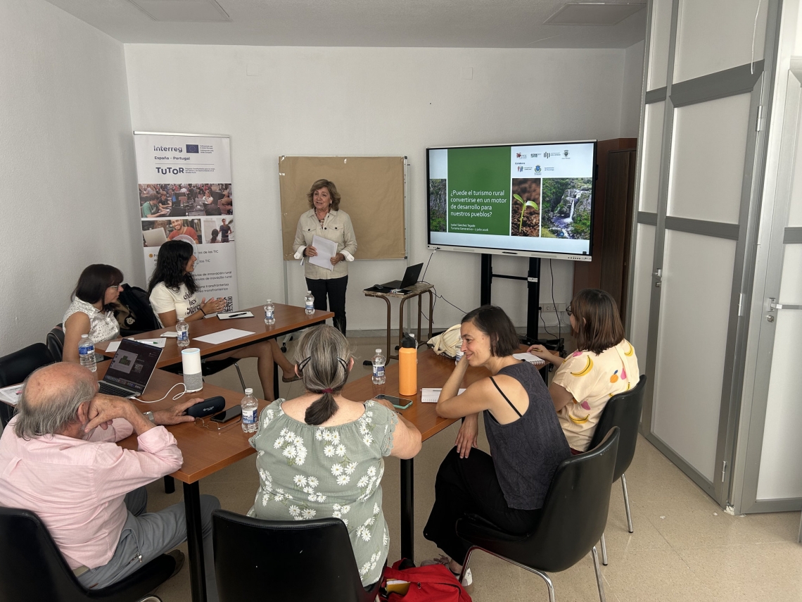 Resumen de la sesi&oacute;n &laquo;Impulso al turismo rural&raquo; (CIR de Vitigudino)